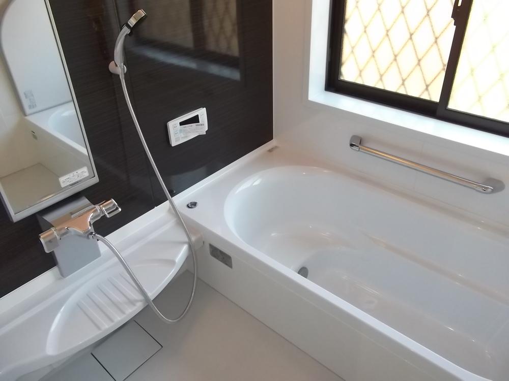 Bathroom. 4 Building bathroom