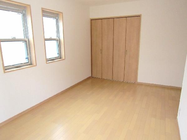 Living. Detached interior introspection Pictures - is living the first floor south Western-style.