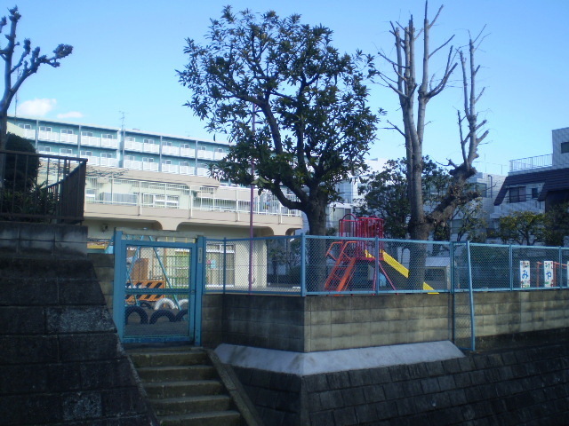 kindergarten ・ Nursery. Miyazakidai kindergarten (kindergarten ・ 289m to the nursery)