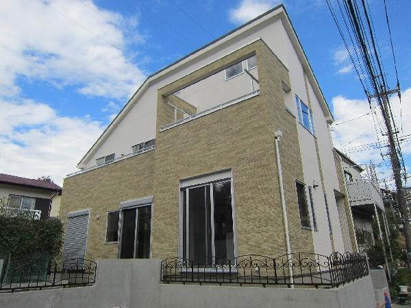 Local appearance photo. The building is the appearance. Good is per yang.