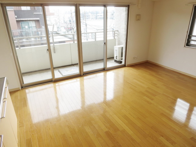 Living and room