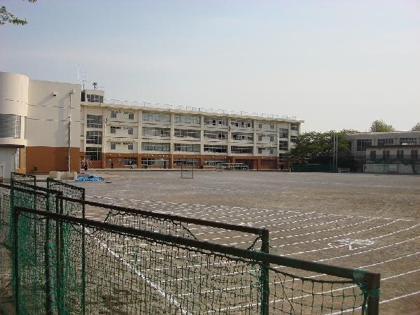 Junior high school. 1350m Miyazaki junior high school until junior high school, Miyazaki
