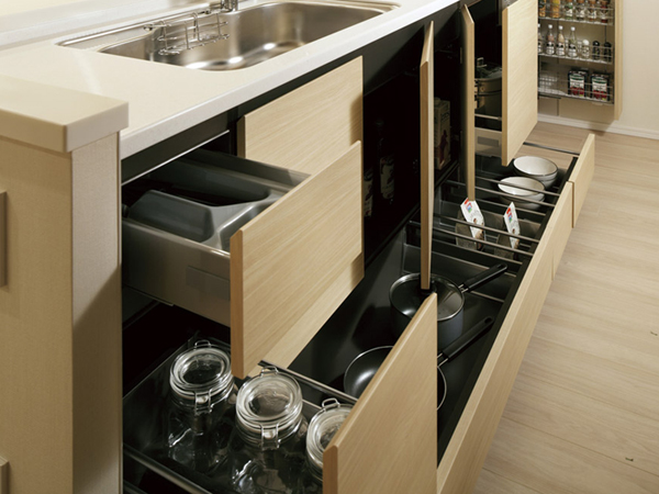 Receipt.  [Storage capacity rich kitchen storage] Mainly in and out also housed a smooth sliding to use as far as it will go, Excellent functional space has been abundantly provided in a user-friendly.