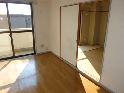 Living and room. Flooring warmth of wood friendly