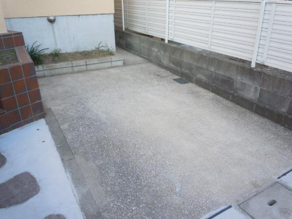 Parking lot. 2013 / 12 shooting: Number of parking spaces