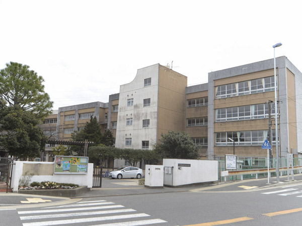 Surrounding environment. Municipal Miyazakidai elementary school (about 470m ・ 6-minute walk)