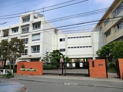 Primary school. Mukogaoka 200m until junior high school (elementary school)