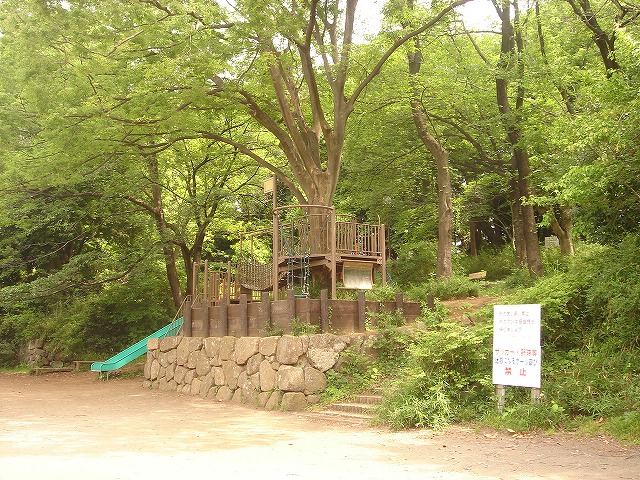 park. 1066m to Arima Furusato Park (park)