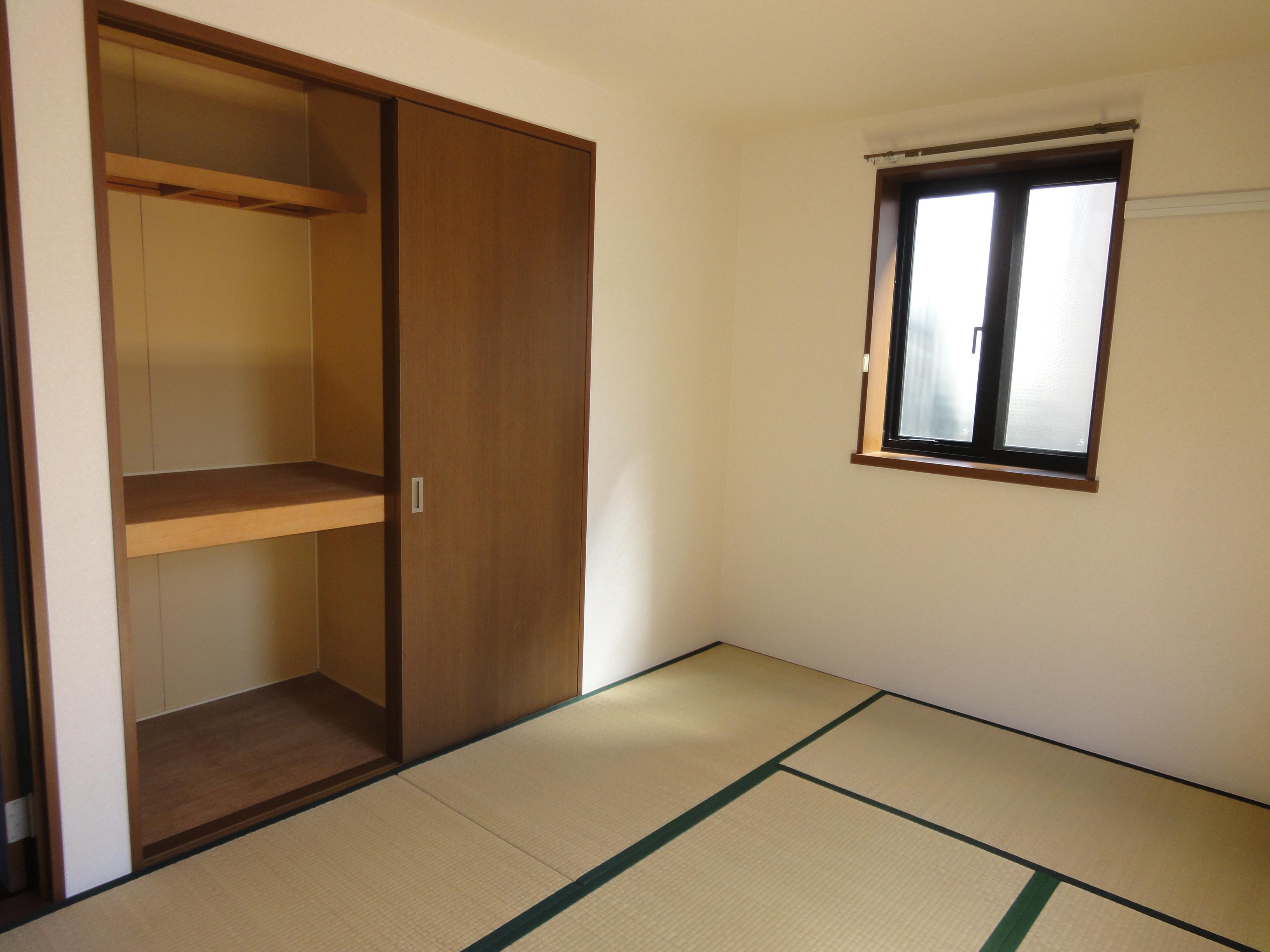 Other room space. Japanese-style room 6 quires