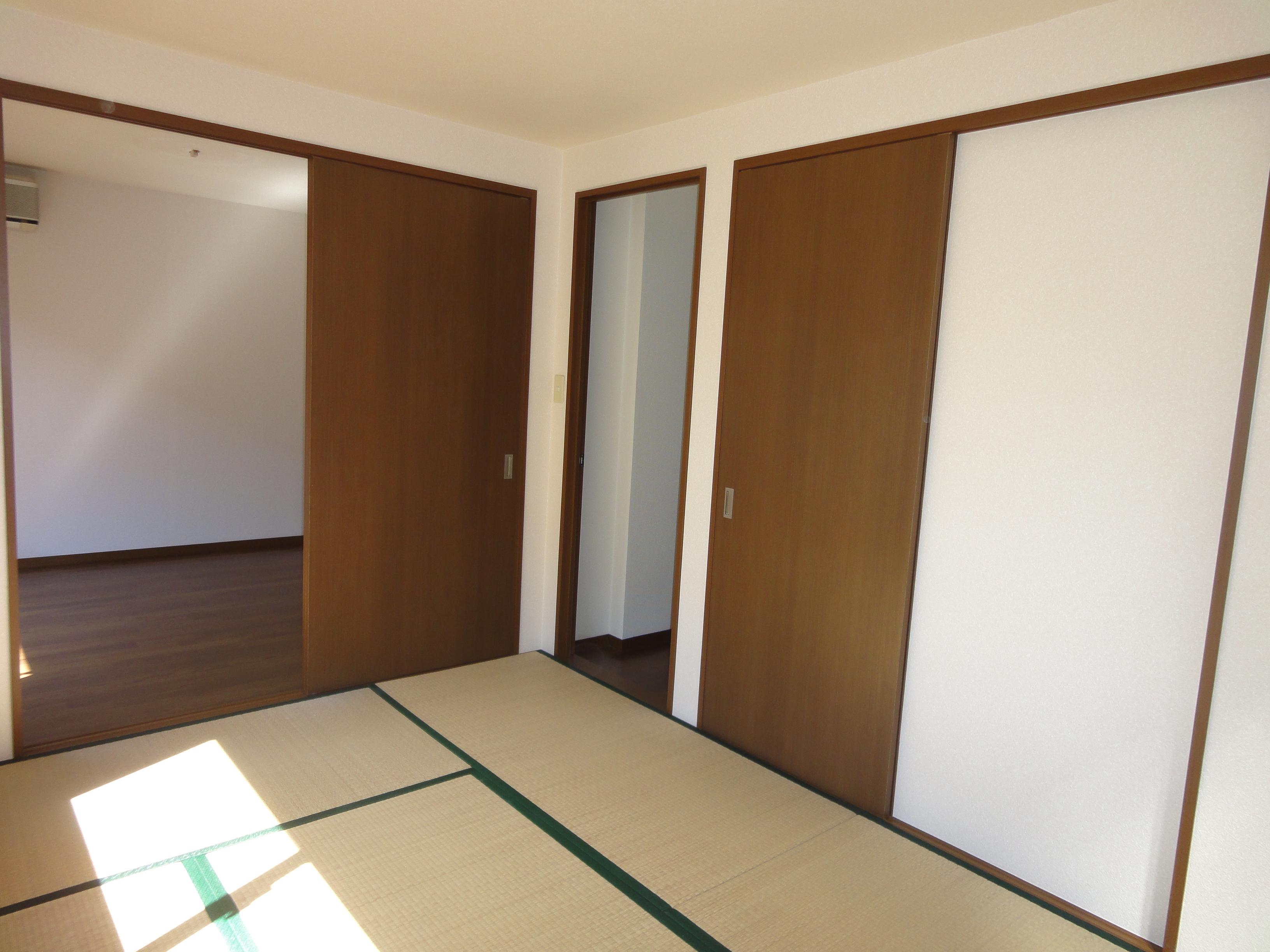 Other room space. Japanese-style room 6 quires