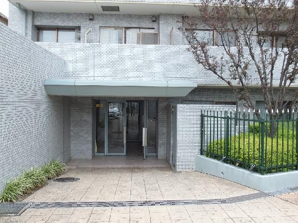 Other local. Entrance