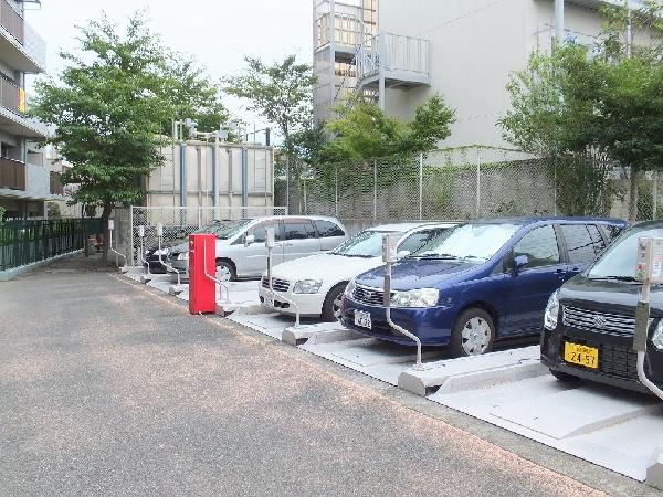 Parking lot
