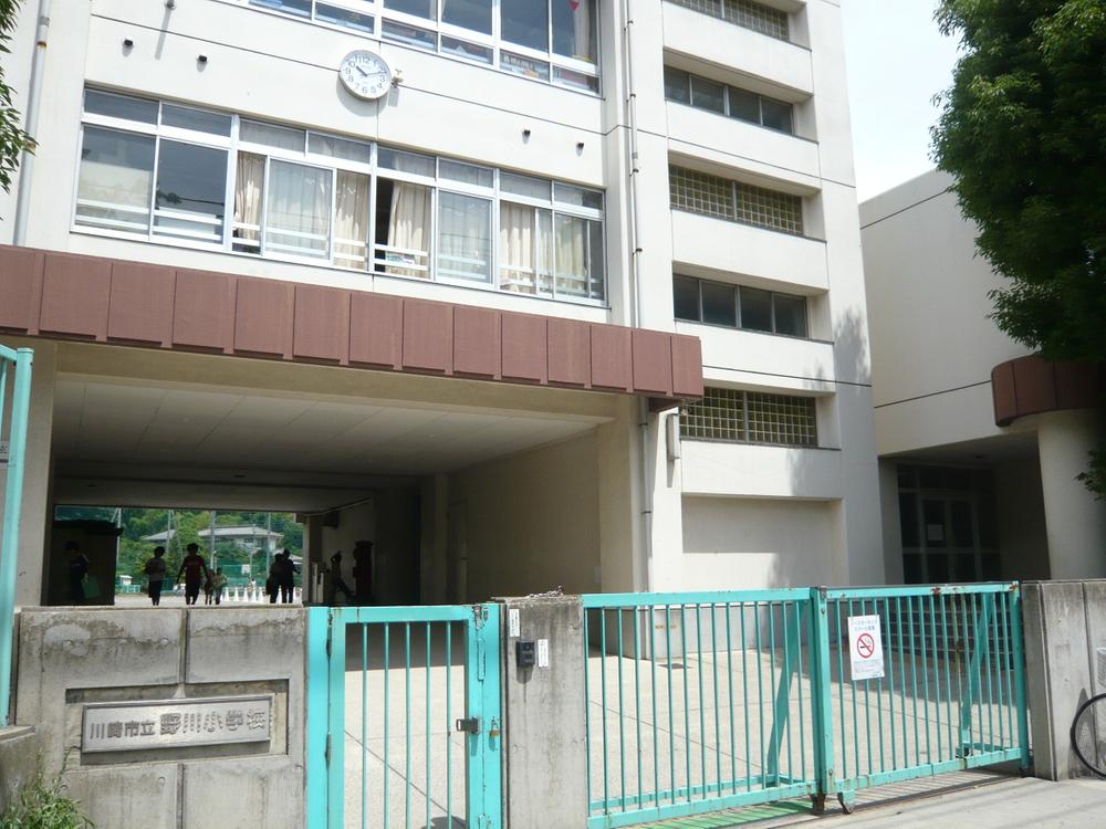 Primary school. Nogawa until elementary school 350m