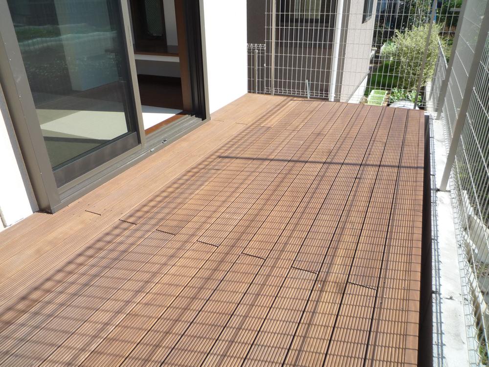 Other. It is a wood deck. 