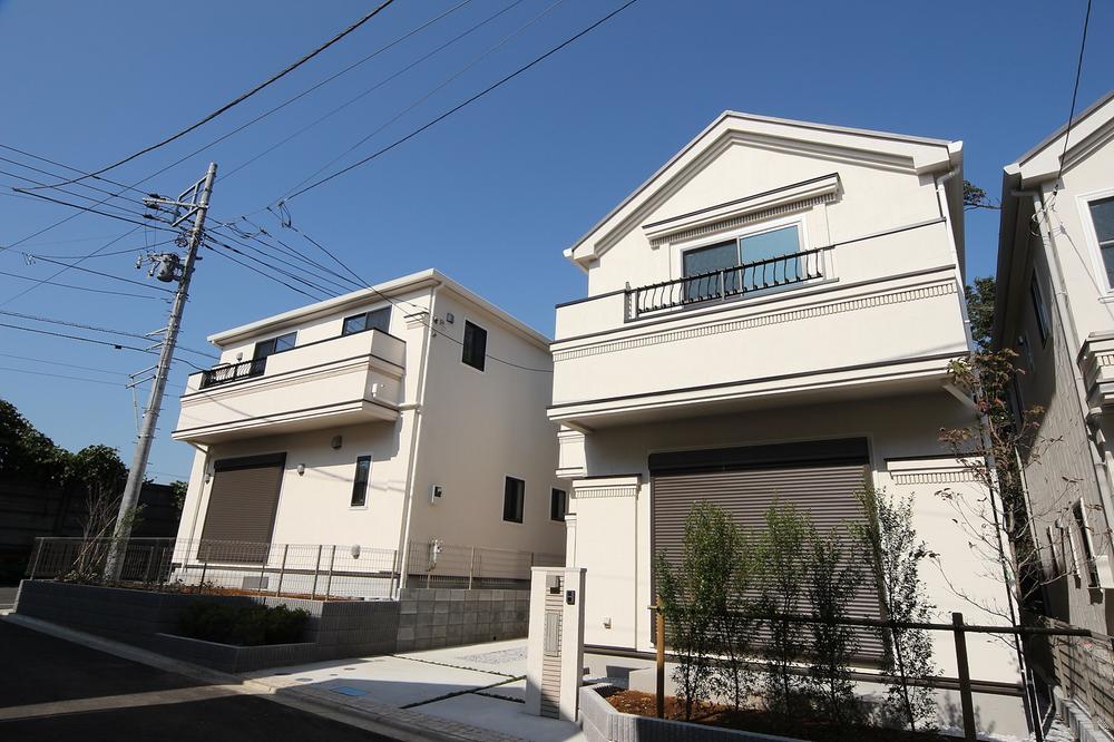 Local appearance photo. ● Sumo in charge have a look at the property. ● Day that the good was impressive. Also large property ・ Wide living! ● We will today for your tour also was willing to correspond. ● [Toll free] : Until 0120-533-508