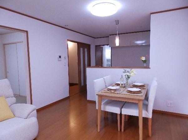 Living. Detached interior introspection Pictures - I also momentum conversation with the living face-to-face is the kitchen because your family. (Same specifications photo)