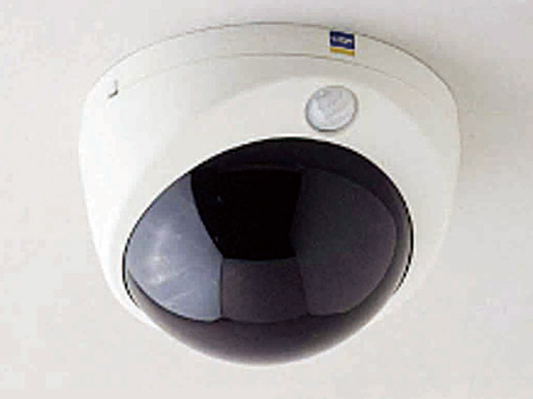 Security.  [surveillance camera] Entrance and the Elevator, Parking, etc., We have established a security camera with a recording function for a certain period of time to the strategic points in the common areas.