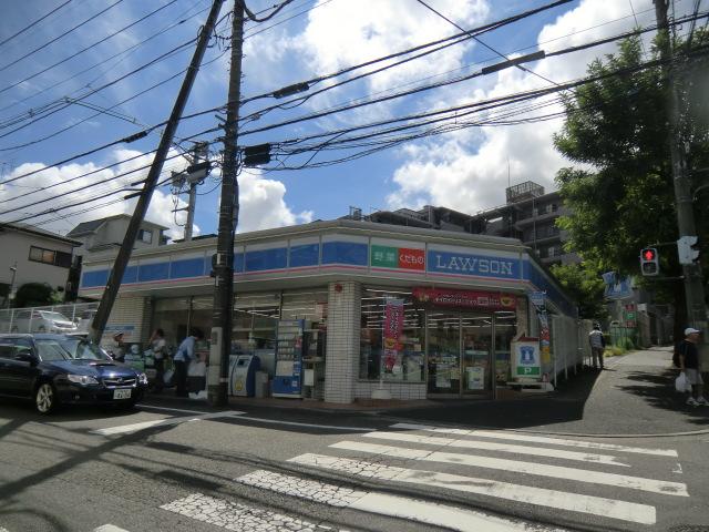 Convenience store. Lawson until the 230m the nearest convenience store, Walk up to Lawson 3 minutes