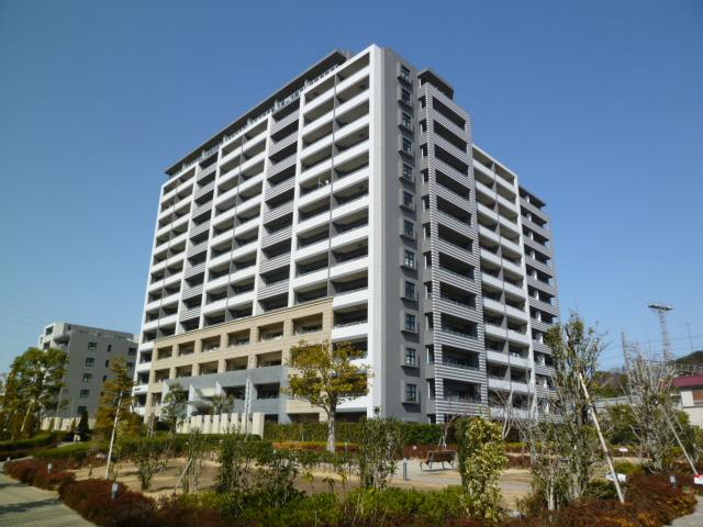 Local appearance photo. November 2008 is built. There is a full shared facilities. Please feel free to contact us.