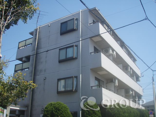 Building appearance. Appearance tiled