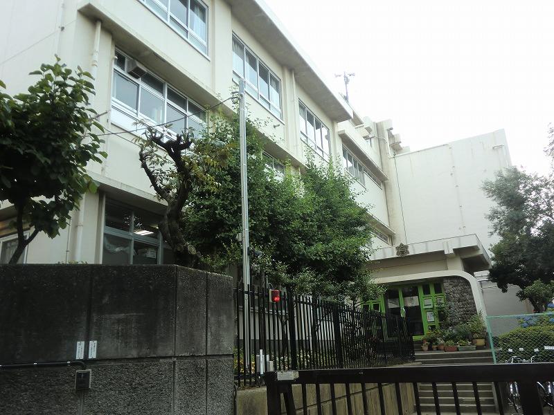 Primary school. 160m to Kawasaki trees month elementary school