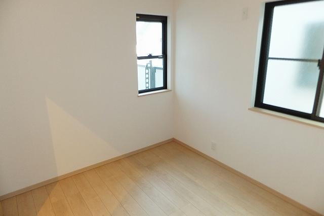 Non-living room. Indoor (December 6, 2013) Shooting