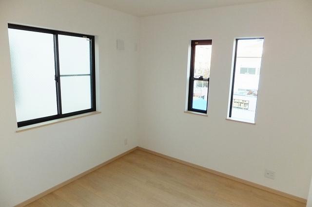 Non-living room. Indoor (December 6, 2013) Shooting