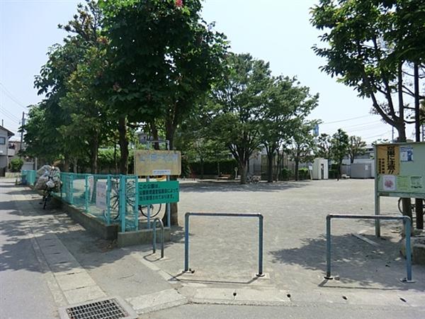 park. 42m to Kamikodanaka North Park