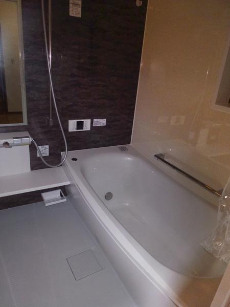 Bathroom. Bathroom (1 Building: 2013 November shooting)