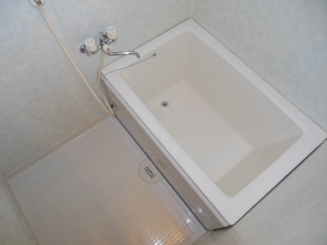 Bath. Bathing can relax comfortably