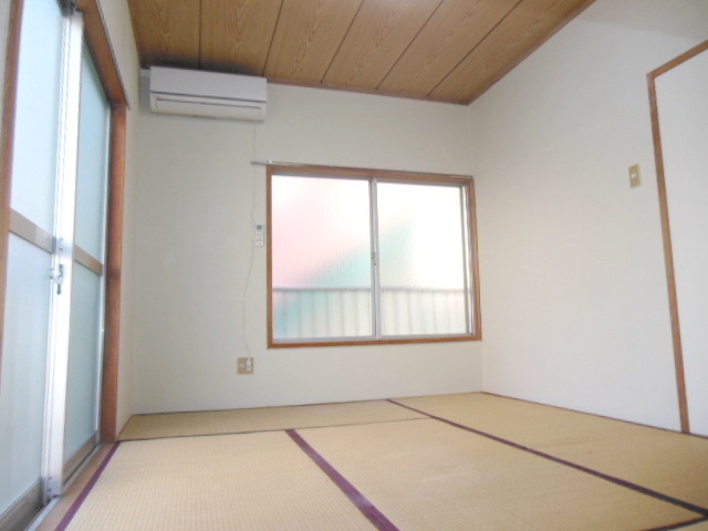 Living and room. Two-sided lighting of the bright rooms