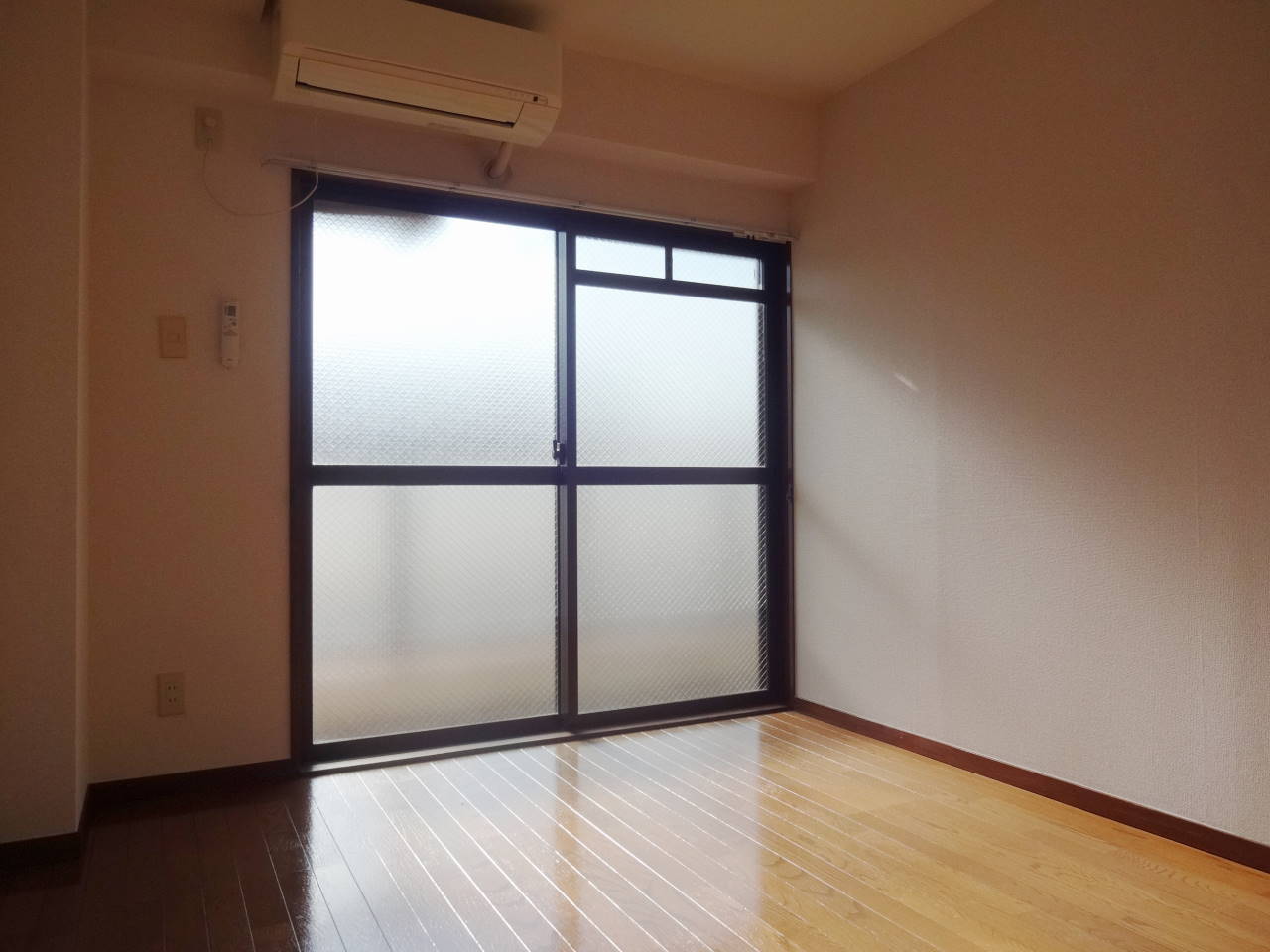 Other. Good day in 2 rooms facing south ☆