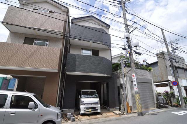 Local appearance photo