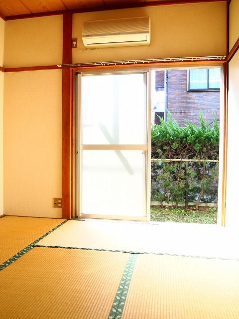 Living and room