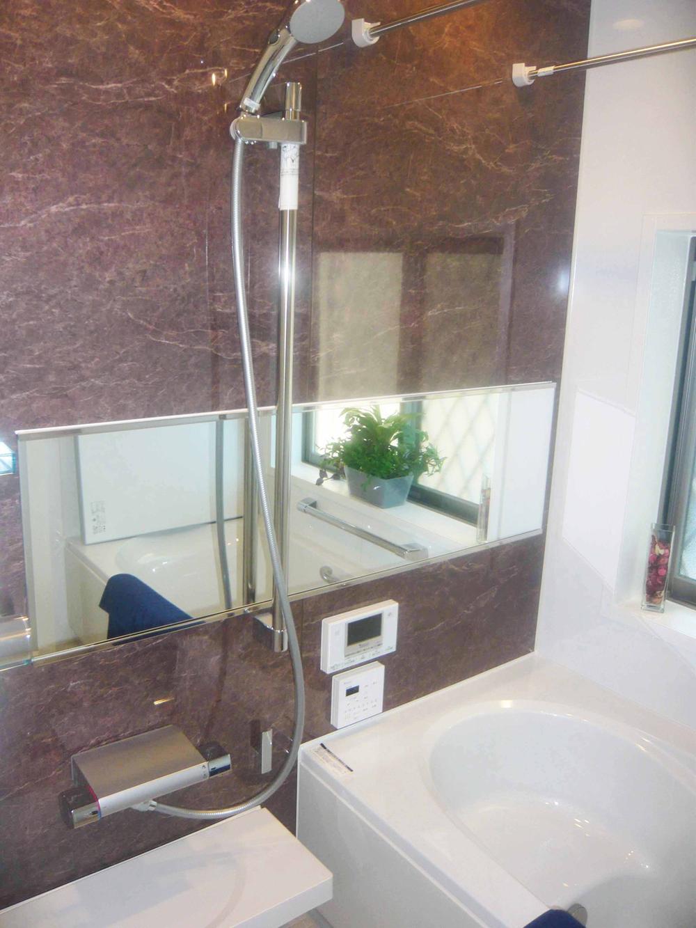 Same specifications photo (bathroom)