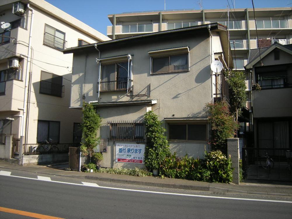 Local appearance photo. local