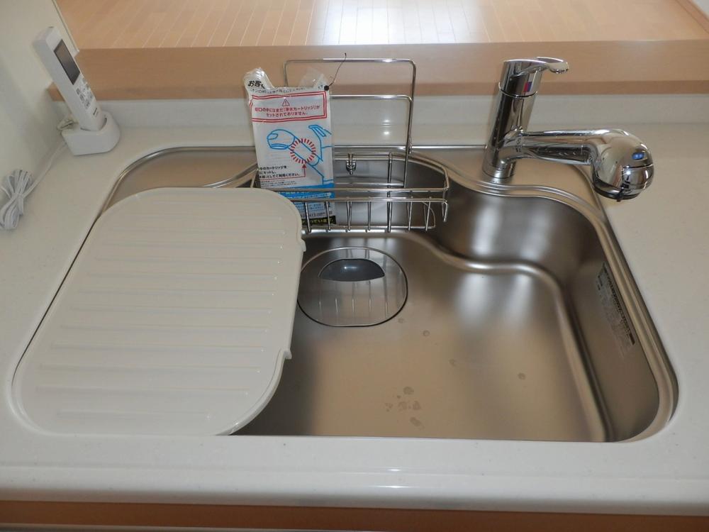 Same specifications photo (kitchen). Easy-to-use sink in clean!
