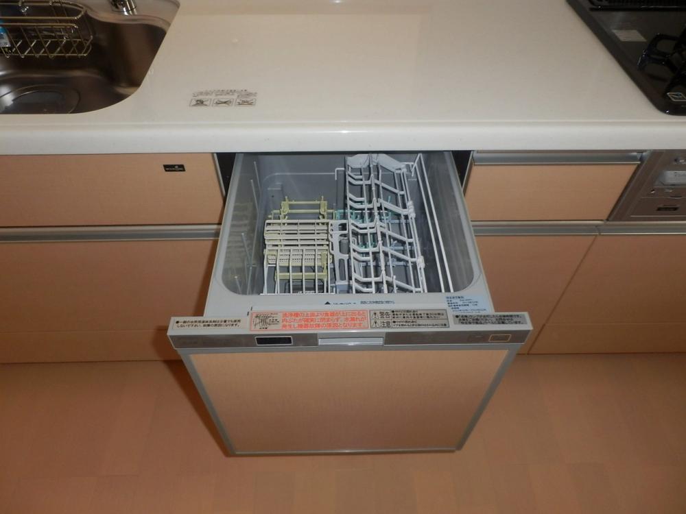 Same specifications photo (kitchen). System kitchen is equipped with dishwasher!