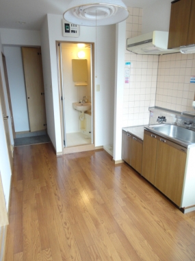 Living and room. DK