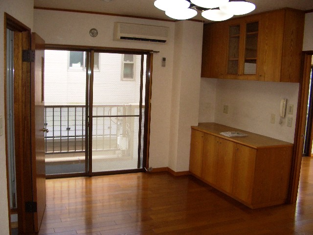 Living and room