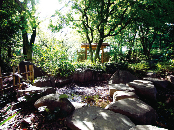 Surrounding environment. Four Seasons Garden (about 1160m / A 15-minute walk)