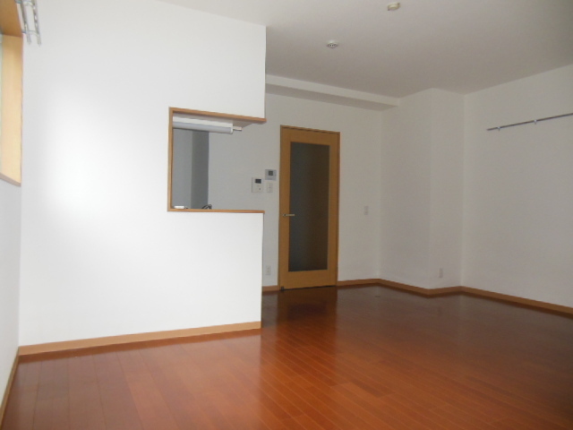 Living and room. Living 11.7 tatami rooms