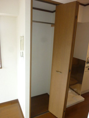 Receipt. It is a photograph of another room number
