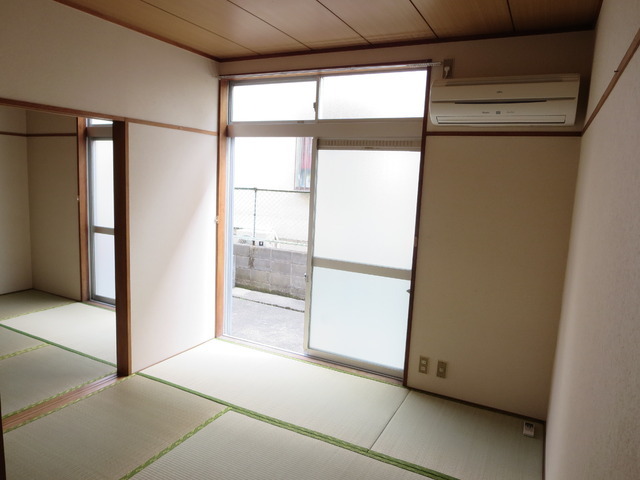 Living and room