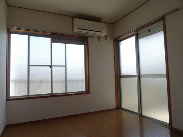 Living and room. Two-sided lighting of the bright rooms