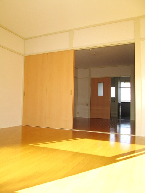 Living and room