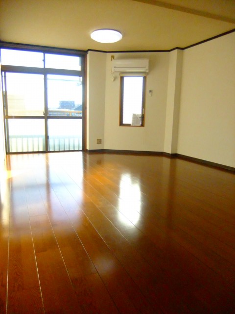 Living and room