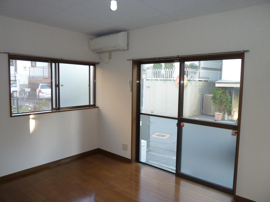 Living and room