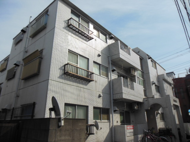 Building appearance. Housing wealth!