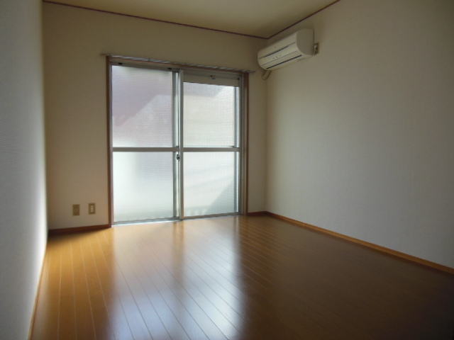Living and room. Western-style 6 Pledge!